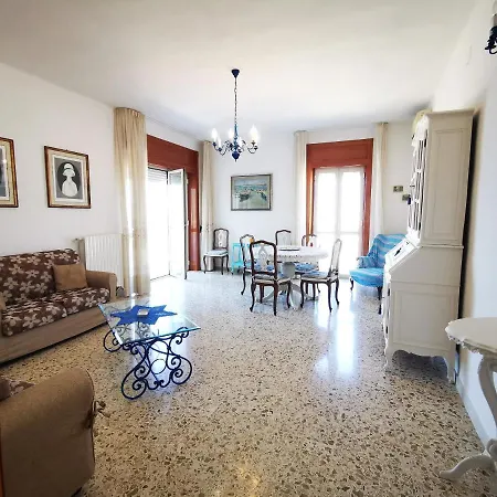 דירה Lido Piccolo Vista Mare Con Garage - Apulia גאליפולי