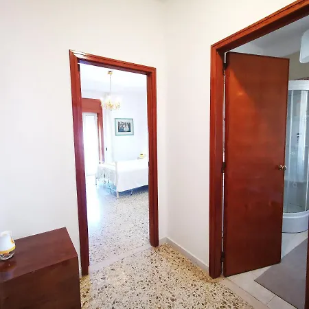 דירה Lido Piccolo Vista Mare Con Garage - Apulia גאליפולי