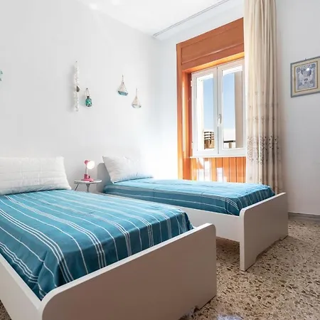 דירה Lido Piccolo Vista Mare Con Garage - Apulia גאליפולי
