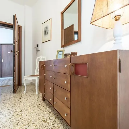 Lido Piccolo Vista Mare Con Garage - Apulia דירה גאליפולי