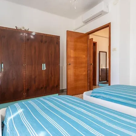 Апартаменты Lido Piccolo Vista Mare Con Garage - Apulia