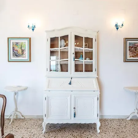 Lido Piccolo Vista Mare Con Garage - Apulia * גאליפולי