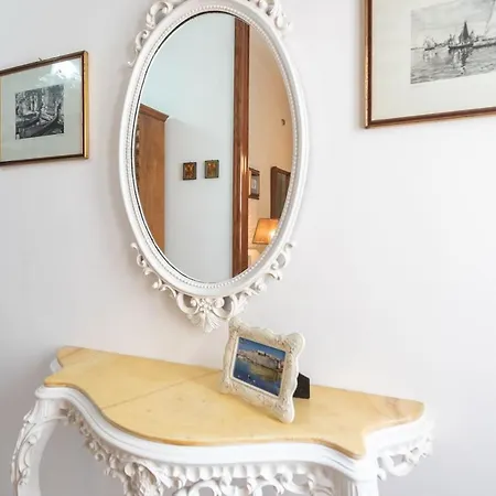 Lido Piccolo Vista Mare Con Garage - Apulia