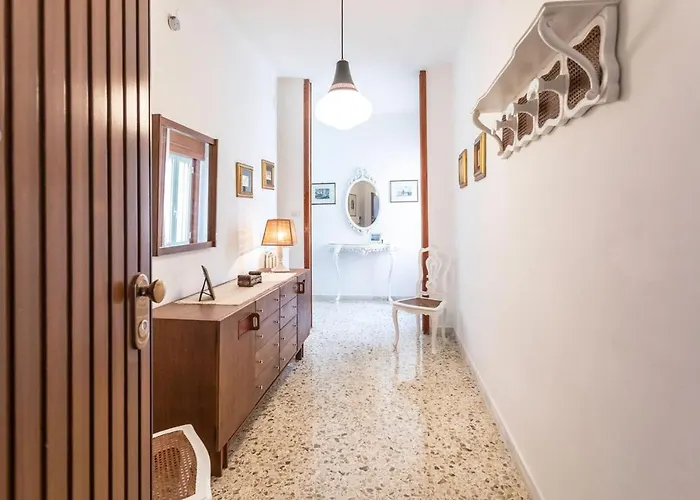 Lido Piccolo Vista Mare Con Garage - Apulia